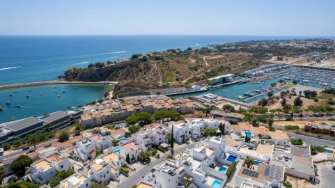 Moradia T3 para Venda em Albufeira e Olhos de Água