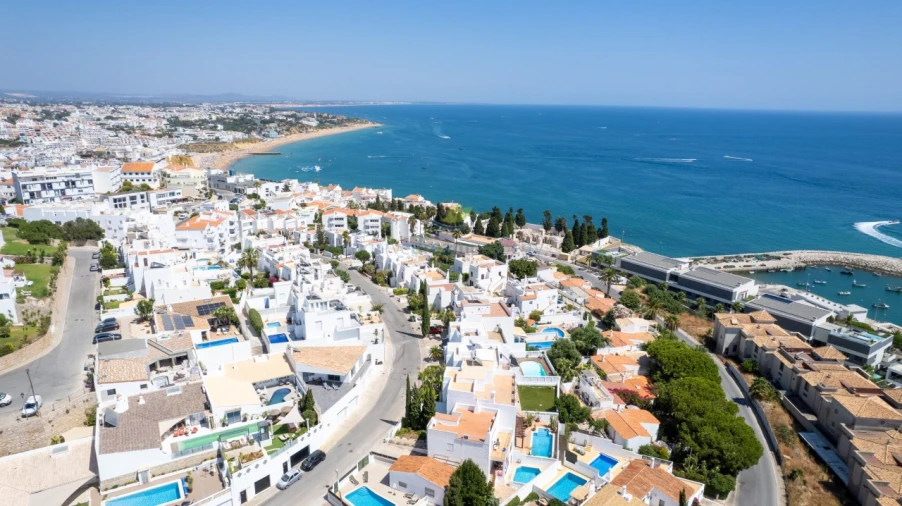 Moradia T3 para Venda em Albufeira e Olhos de Água Foto 44