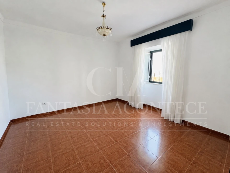 Moradia T6 para Venda em Crato e Mártires, Flor da Rosa e Vale do Peso Foto 3
