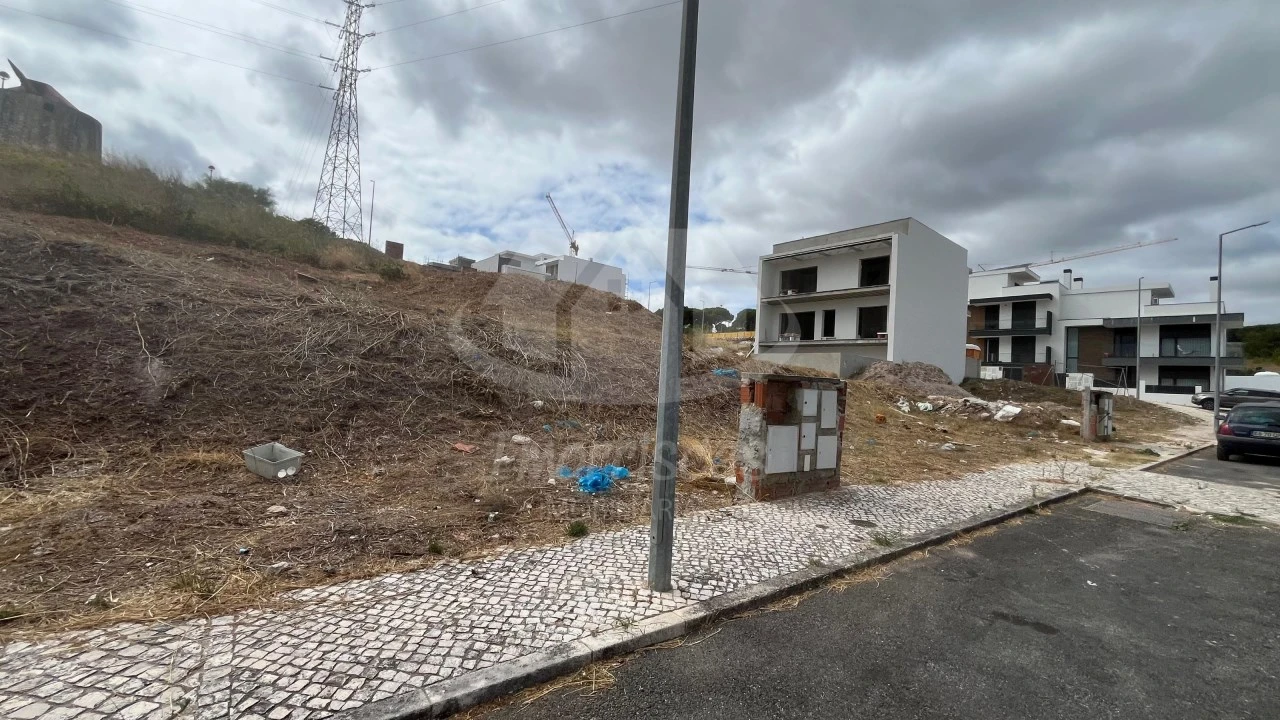 Terreno para Venda em Vialonga Foto 3
