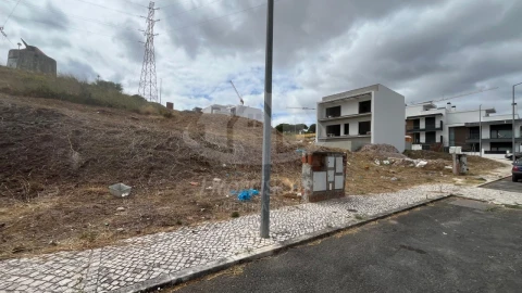 Terreno para Venda em Vialonga