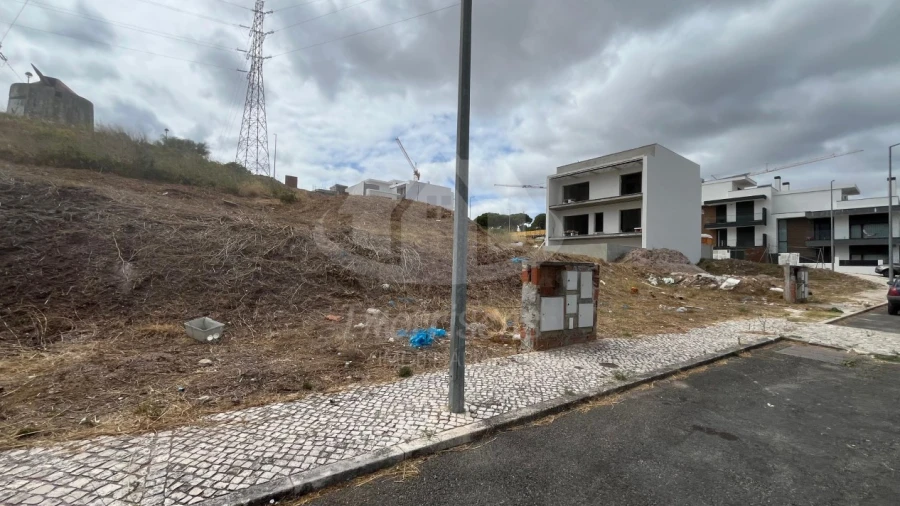 Terreno para Venda em Vialonga