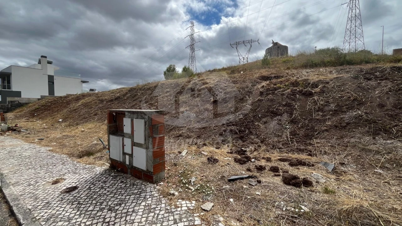 Terreno para Venda em Vialonga Foto 2