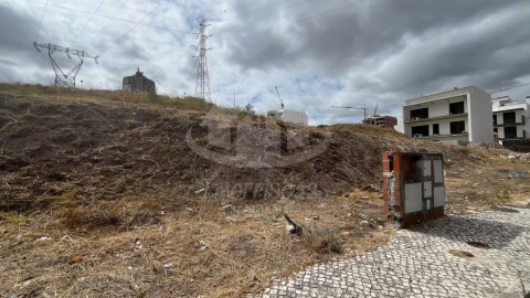 Terreno para Venda em Vialonga