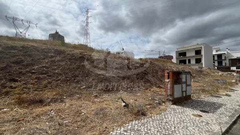 Terreno para Venda em Vialonga