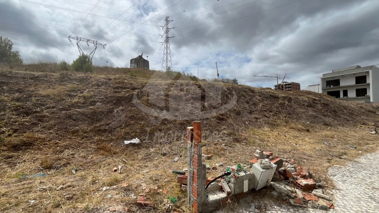 Terreno para Venda em Vialonga Foto 2