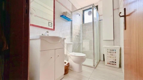Apartamento T3 para Venda em Marvila, Ribeira Santarém, São Salvador, São Nicolau