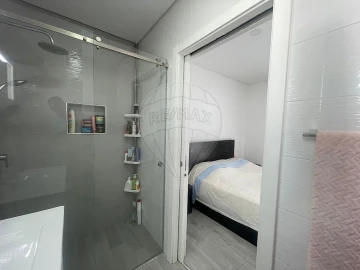 Moradia T4 para Venda em Marvila, Ribeira Santarém, São Salvador, São Nicolau