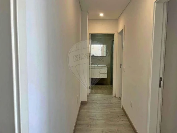 Moradia T4 para Venda em Marvila, Ribeira Santarém, São Salvador, São Nicolau