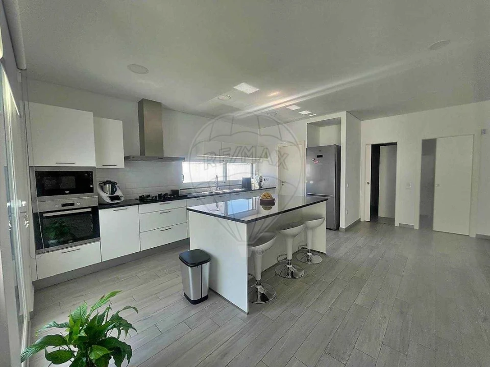 Moradia T4 para Venda em Marvila, Ribeira Santarém, São Salvador, São Nicolau Foto 19