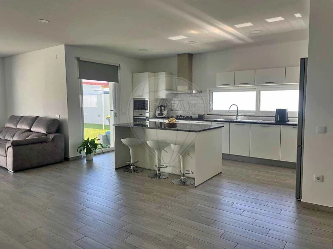 Moradia T4 para Venda em Marvila, Ribeira Santarém, São Salvador, São Nicolau Foto 22