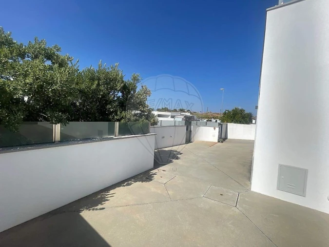 Moradia T4 para Venda em Marvila, Ribeira Santarém, São Salvador, São Nicolau Foto 5