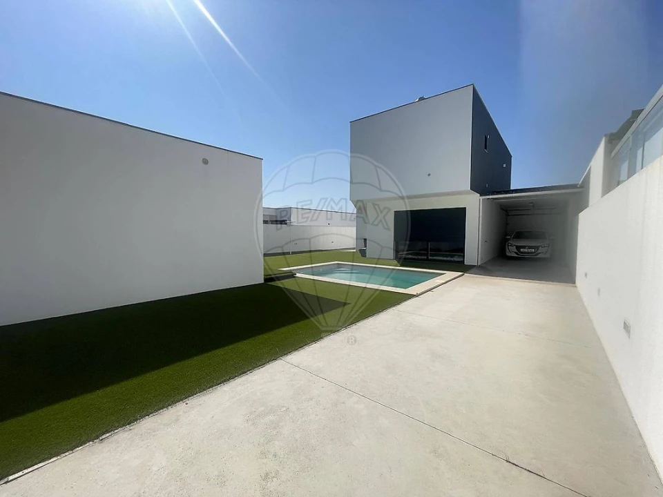 Moradia T4 para Venda em Marvila, Ribeira Santarém, São Salvador, São Nicolau Foto 15