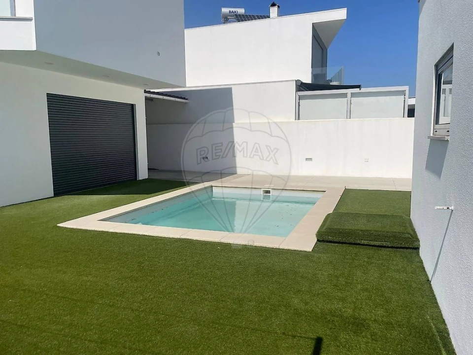 Moradia T4 para Venda em Marvila, Ribeira Santarém, São Salvador, São Nicolau Foto 11