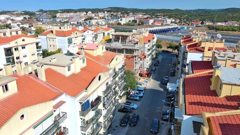 Apartamento T3 para Venda em Queluz e Belas