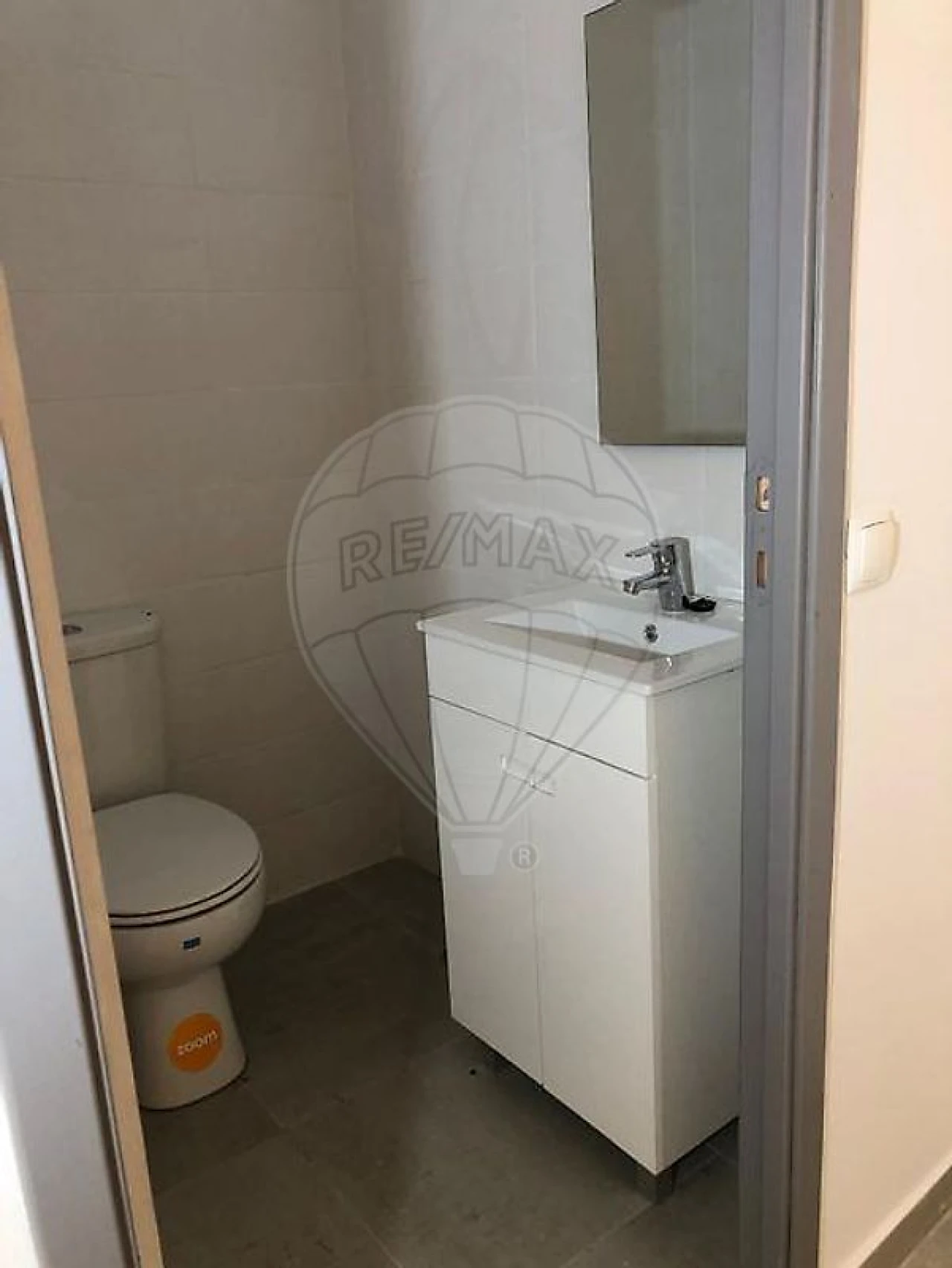 Loja para Venda em Baixa da Banheira e Vale da Amoreira Foto 2