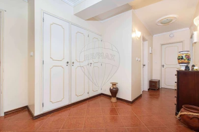 Apartamento T3 para Venda em Póvoa de Santo Adrião e Olival Basto