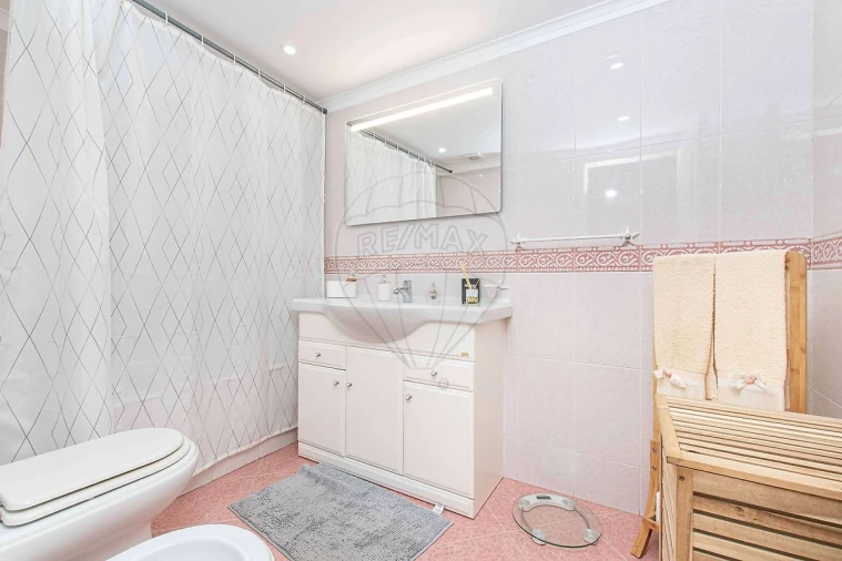 Apartamento T3 para Venda em Póvoa de Santo Adrião e Olival Basto Foto 25