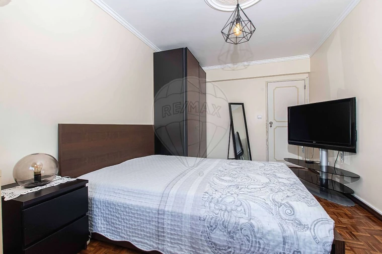 Apartamento T3 para Venda em Póvoa de Santo Adrião e Olival Basto Foto 22