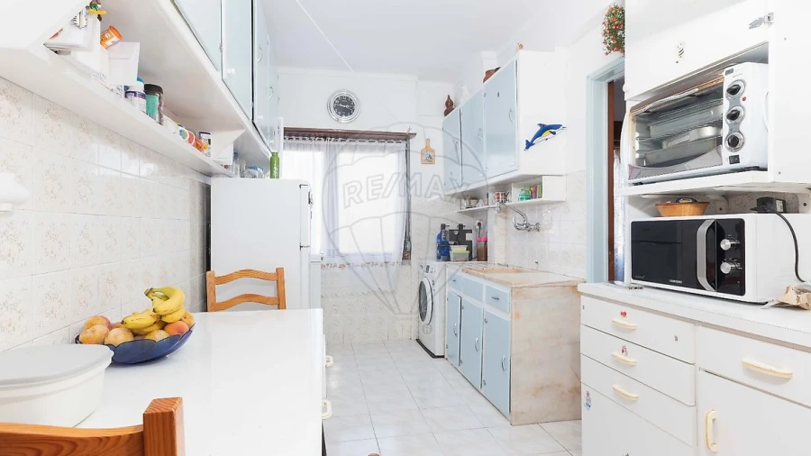 Apartamento T1 para Venda em Sacavém e Prior Velho
