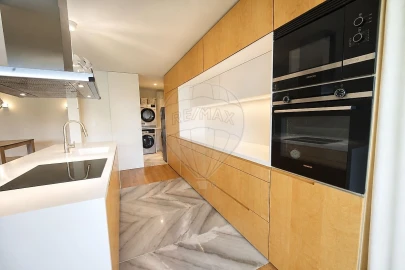 Apartamento T2 para Venda em Santa Marinha e São Pedro da Afurada