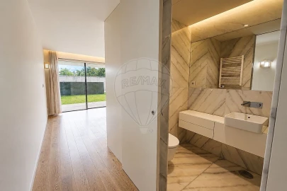 Apartamento T2 para Venda em Santa Marinha e São Pedro da Afurada