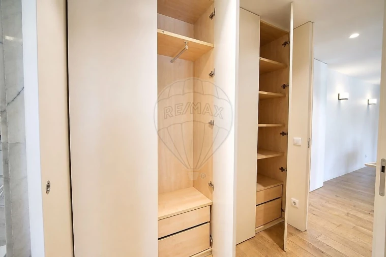 Apartamento T2 para Venda em Santa Marinha e São Pedro da Afurada Foto 33