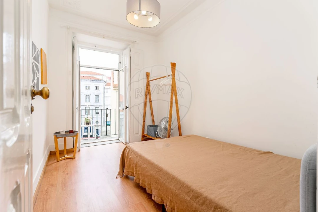 Apartamento T3 para Arrendamento em Santo António Foto 19