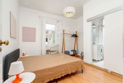 Apartamento T3 para Arrendamento em Santo António
