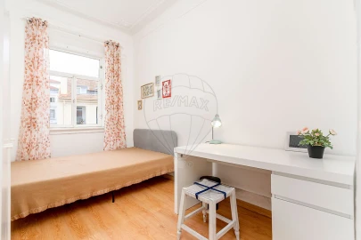 Apartamento T3 para Arrendamento em Santo António