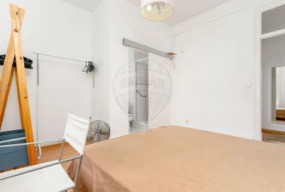 Apartamento T3 para Arrendamento em Santo António