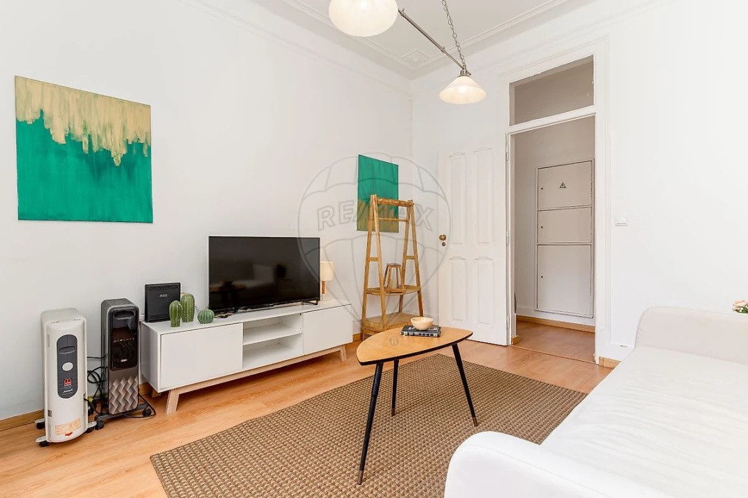 Apartamento T3 para Arrendamento em Santo António Foto 25