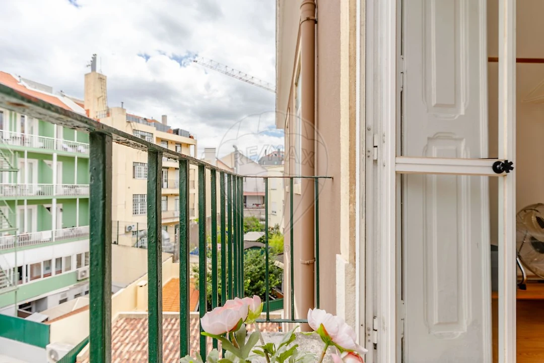 Apartamento T3 para Arrendamento em Santo António Foto 21