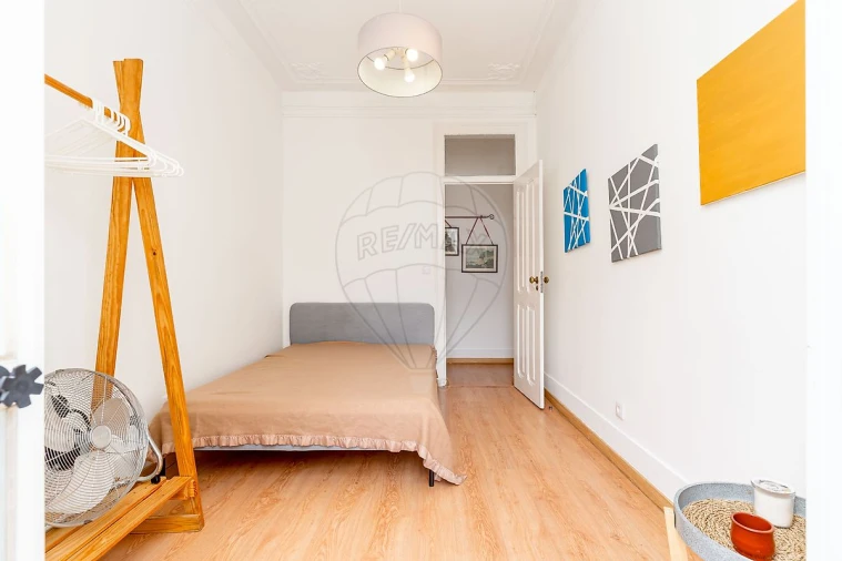 Apartamento T3 para Arrendamento em Santo António Foto 20