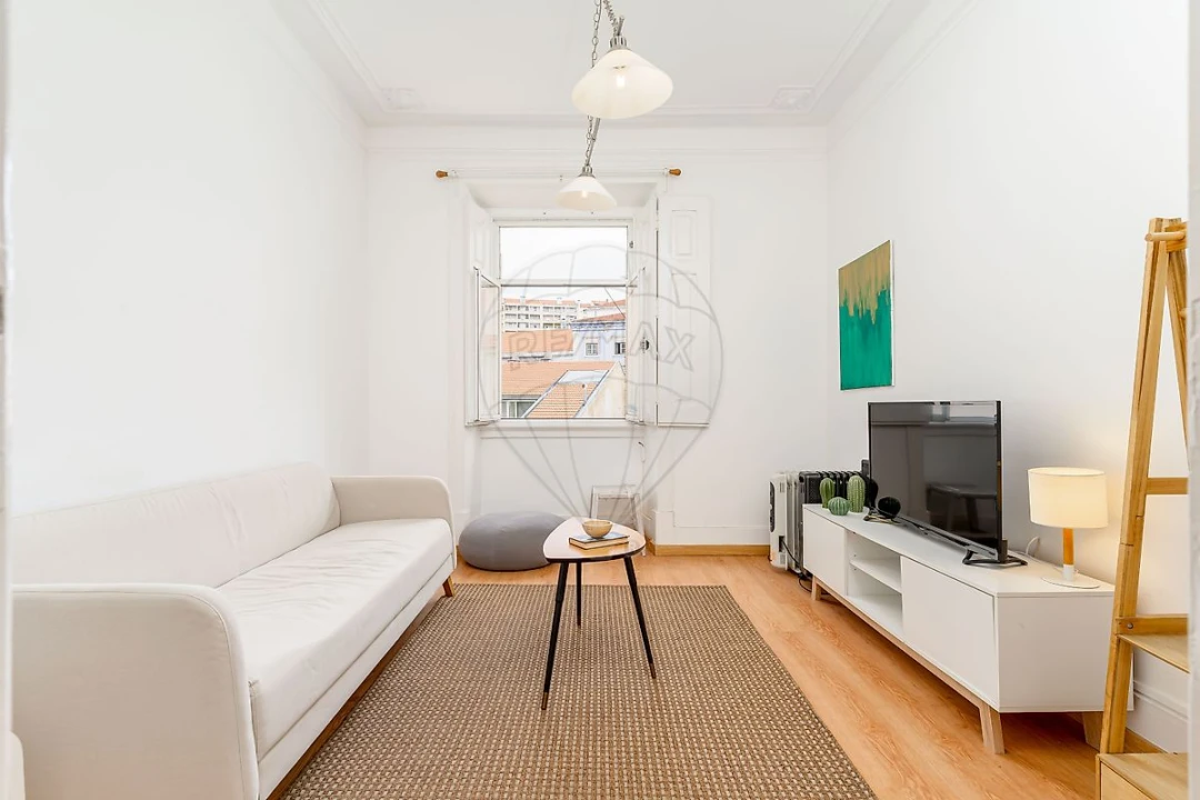 Apartamento T3 para Arrendamento em Santo António Foto 23