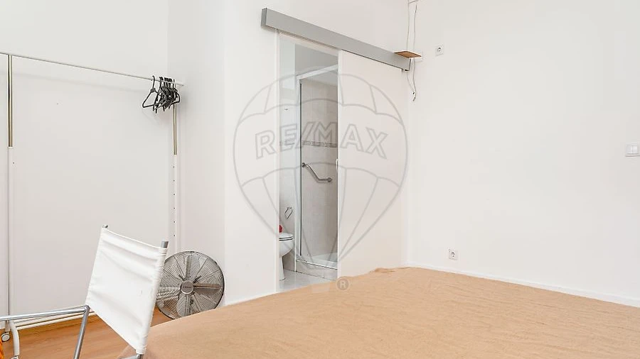 Apartamento T3 para Arrendamento em Santo António