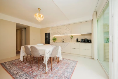 Apartamento T3 para Venda em Arroios