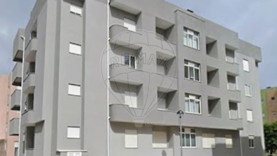 Apartamento T3 para Arrendamento em Ovar, São João, Arada e São Vicente de Pereira Jusã