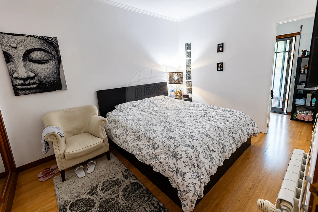 Apartamento T2 para Venda em Rio de Mouro Foto 1