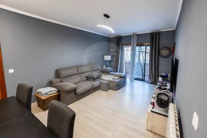 Apartamento T2 para Venda em Rio de Mouro