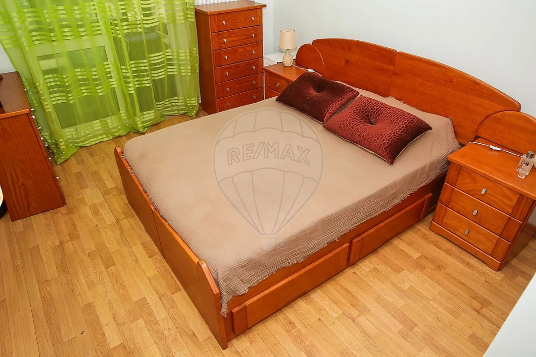 Apartamento T2 para Venda em Carregado e Cadafais Foto 17