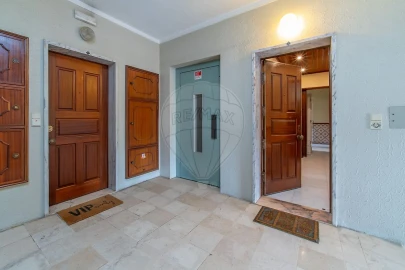 Apartamento T3 para Venda em Loures