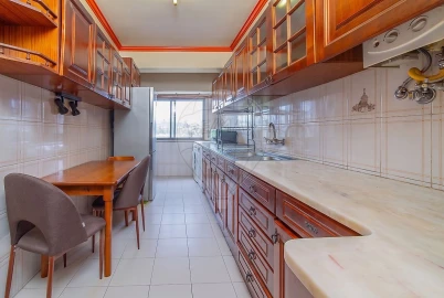 Apartamento T3 para Venda em Loures