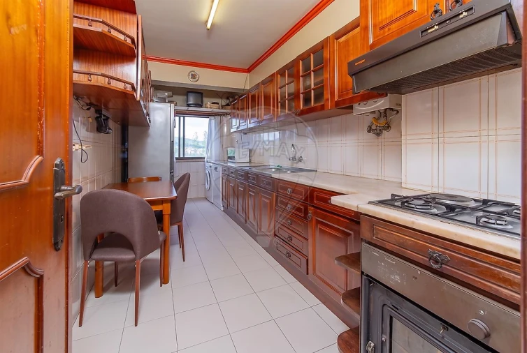 Apartamento T3 para Venda em Loures Foto 10