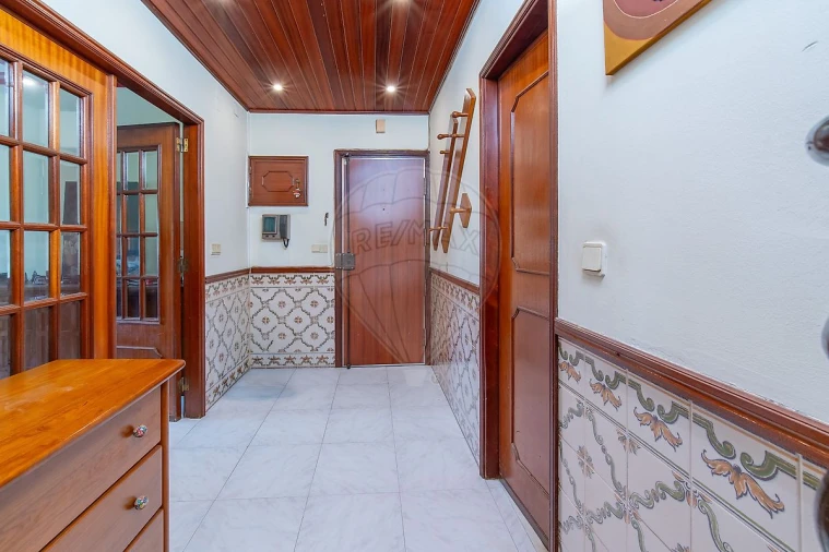 Apartamento T3 para Venda em Loures Foto 8