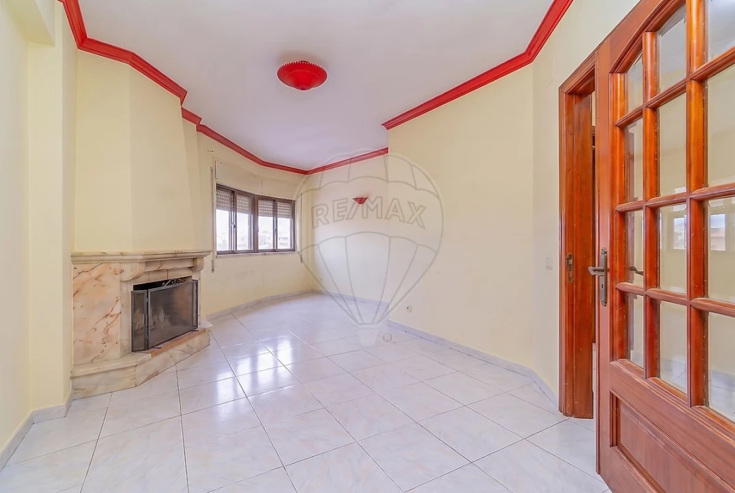 Apartamento T3 para Venda em Loures Foto 5