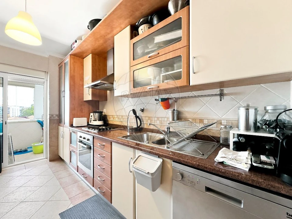 Apartamento T1 para Venda em Carregado e Cadafais Foto 16
