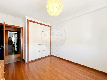 Apartamento T1 para Venda em Carregado e Cadafais