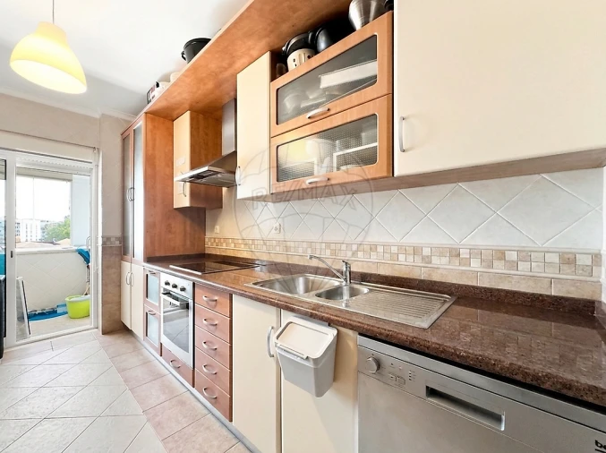 Apartamento T1 para Venda em Carregado e Cadafais Foto 14