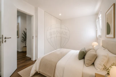 Apartamento T2 para Venda em Sacavém e Prior Velho